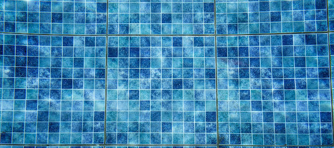 Proteger los oídos en las piscinas